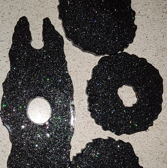 Wine bottle glass holder - Picture 2 of 6